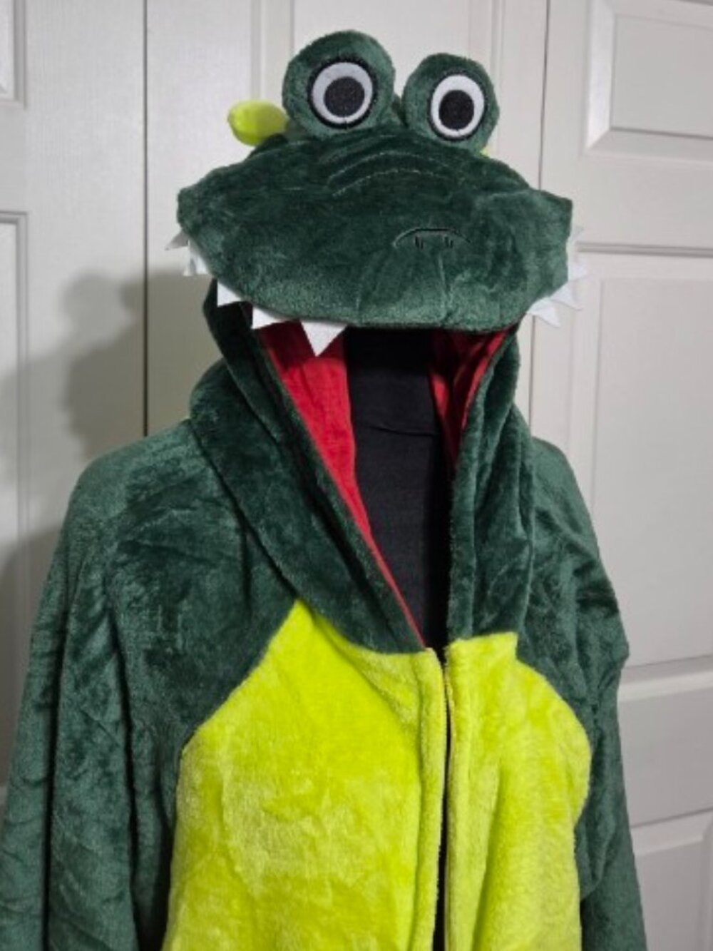 anmi BOBU Adult Alligator Onsie Size Medium
